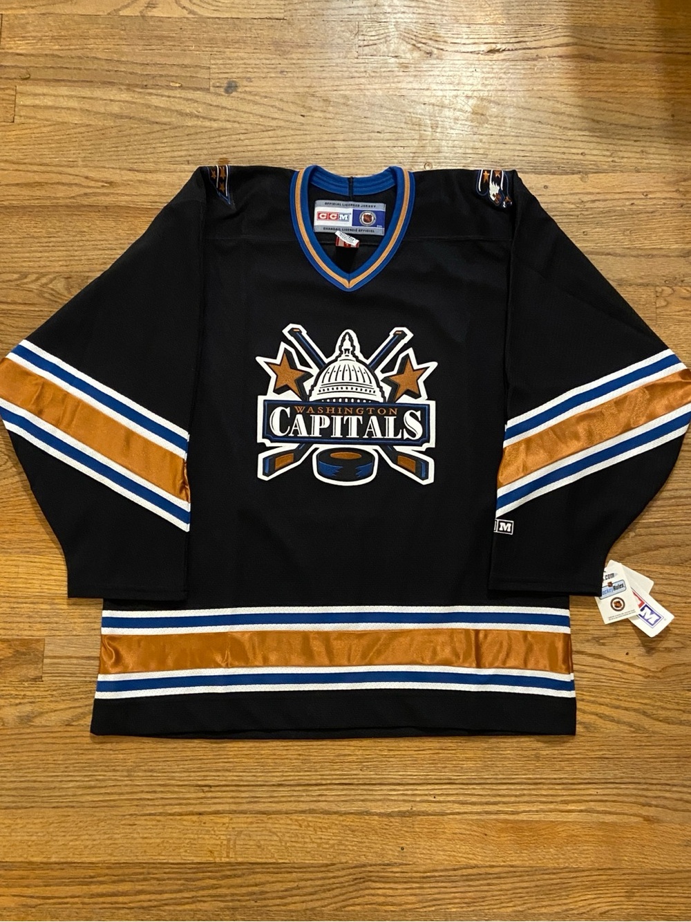 NWT Washington Capitals hockey jersey